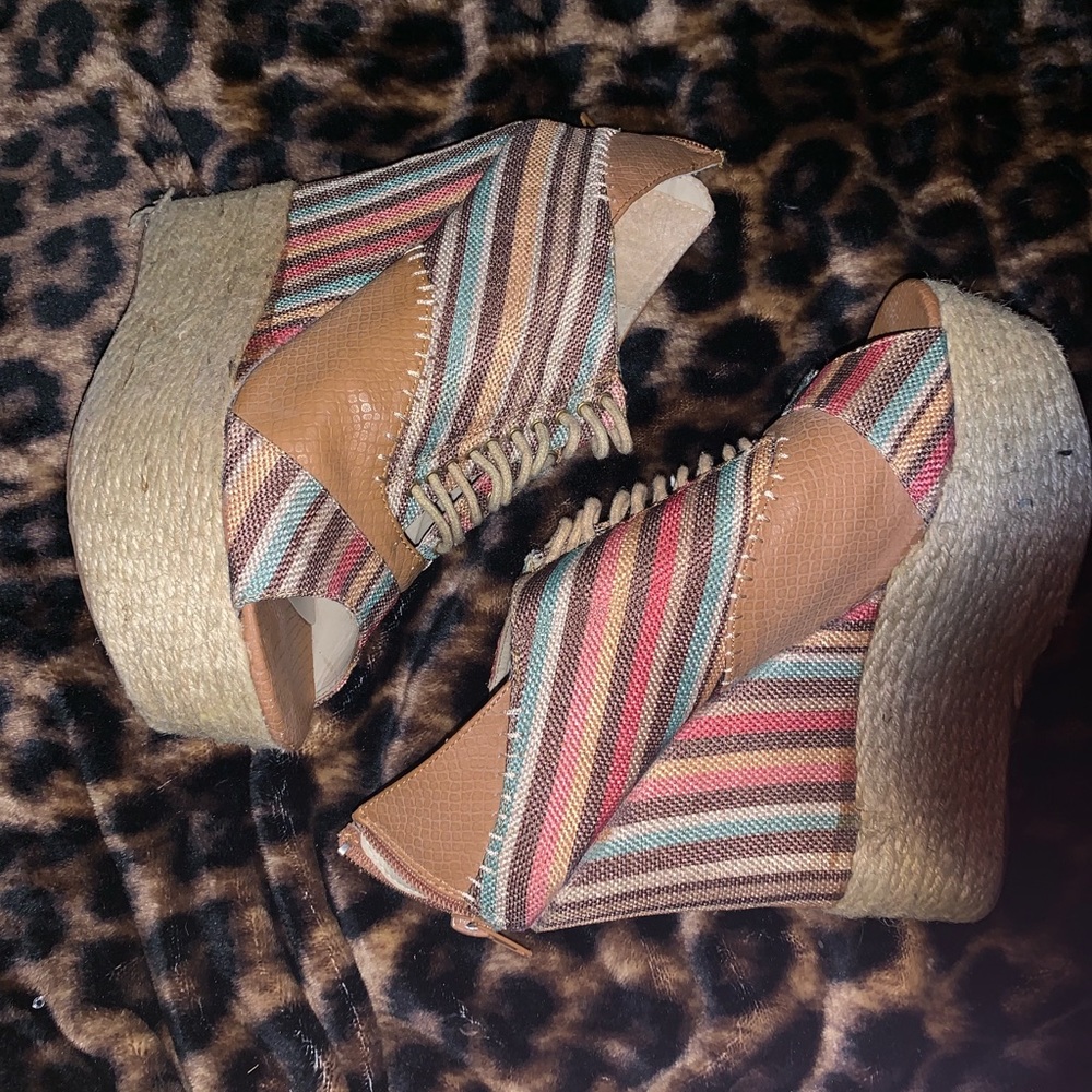 Colorful wedges